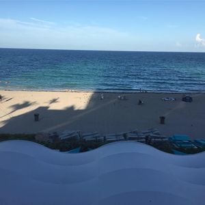 Meet your Posher, Sabrina